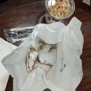 Fresh fried beignets at 7am (and a yogurt parfait)