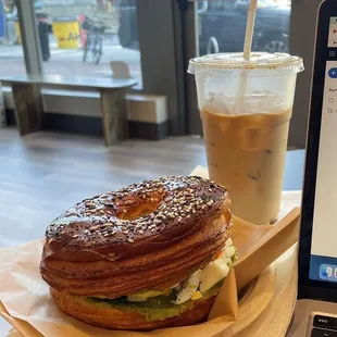 A delicious egg n' avocado crogel (a croissant bagel!)