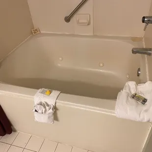 This is the bath in our room. It is a whirlpool tub.