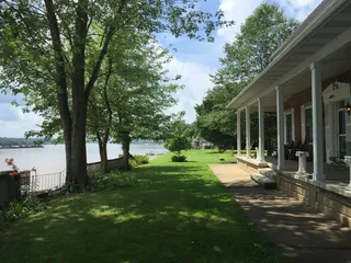 Ohio River House