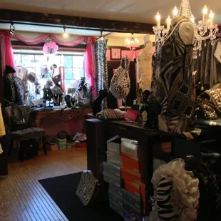 Frenchie's boutique