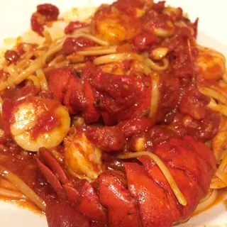 Linguine With Lobster & Scallops