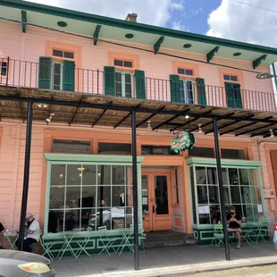 Located on Frenchmen Street between Snug Harbor and Marigny Brasserie.