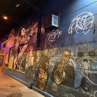 Awesome murals - Frenchmen Corridor (pic taken 09/26/2024)