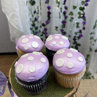Lilac cupcake mushrooms