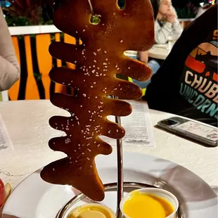 Fish pretzel