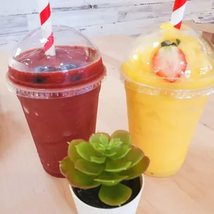 Back with the Beet Me Up, don't judge me. The other delicious pairing is the Turmeric Smoothie and it has cayenne in it!