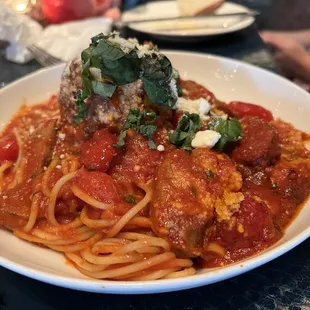 pasta dish, pasta, food