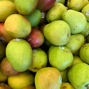 Beautiful mangoes and  pears