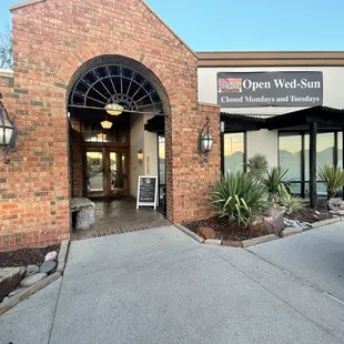 the entrance to the restaurant