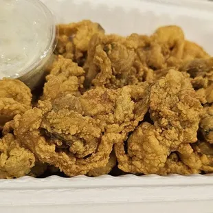 Fried whole belly clams