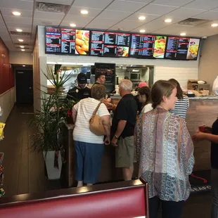 Lunch line!
