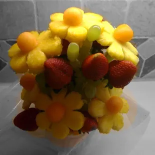 a black and white photo