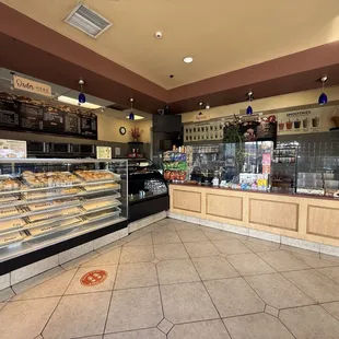 sushi and sashimi, interior