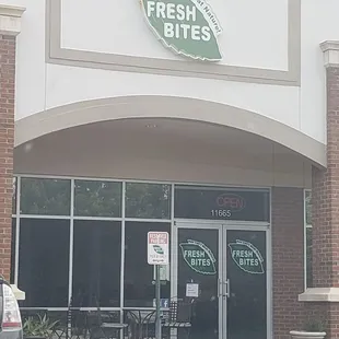 About to  out the cuisine with good freind.