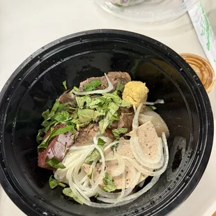 Large bun bo hue with extra pig blood, extra pig trotter? Where?