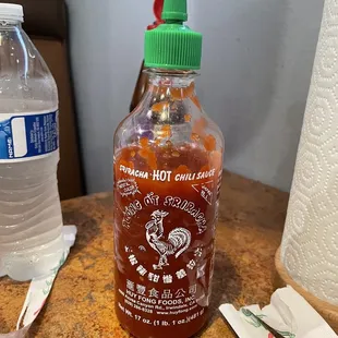 They put fake sriracha in the real sriracha bottle lol