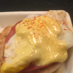 Eggs Benedict