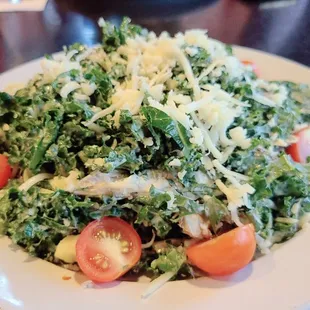 Rotisserie hicken salad over kale.