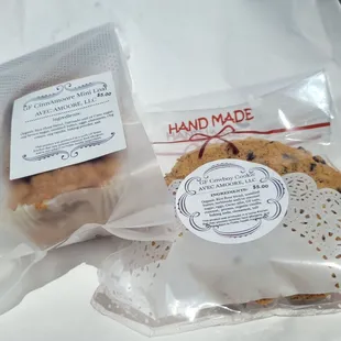 Cinnamon mini loaf and cowboy cookie