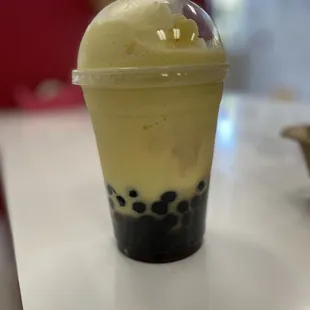 Mango boba smoothie