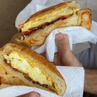 Egg bacon croissant
