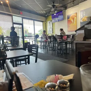 sushi and sashimi, interior