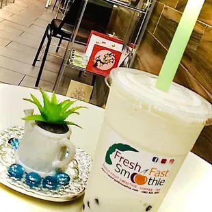 https://www.freshfastsmoothiegilbert.com
