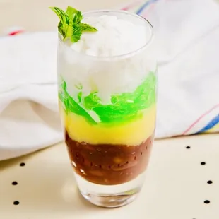 *vietnamese Three Colors Dessert*