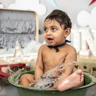 Studio milestone session - First Birthday Smash Cake