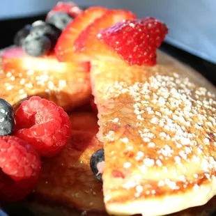 Protein Berry Pancakes