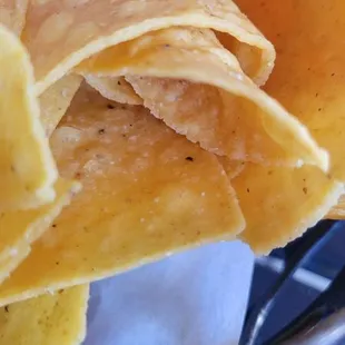 Table chips to show thickness