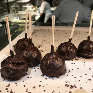 Fresh harvest buffet dinner offerings at Seminole hard rock casino, Tampa