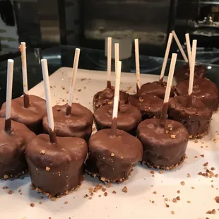 Fresh harvest buffet dinner offerings at Seminole hard rock casino, Tampa