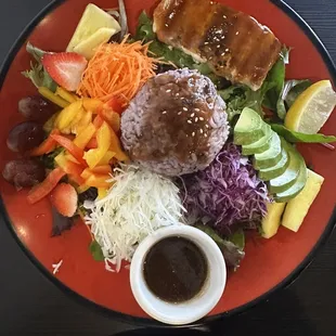 L6. Salmon &amp; Fresh Salad Lunch Special
