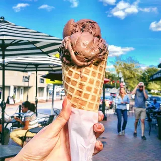 Pint of Midnight Brownie Crunch Ice Cream