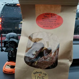 March 2021: Chocolate Walnut, but many varieties of Biscotti offered. SOOOO good-- tastes like it has less sugar