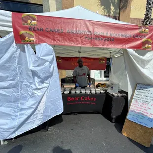 Bear Cakes rum and bourbon cakes