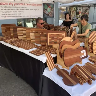 Luv the quality guitar cutting board, but $89. Ouch.