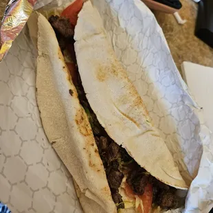 Pita lamb