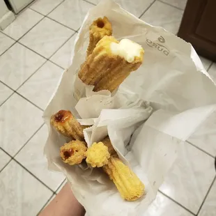 Regular, strawberry, cream, &amp; caramel