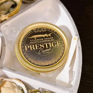 a tray of oysters