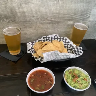 Chips & Guac (6 Oz)