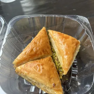 Baklava (3pc)