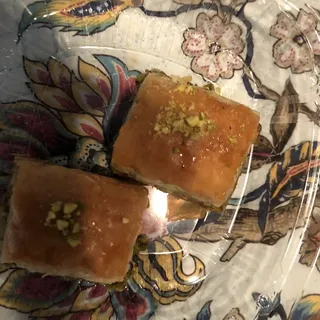 Baklava (3pc)