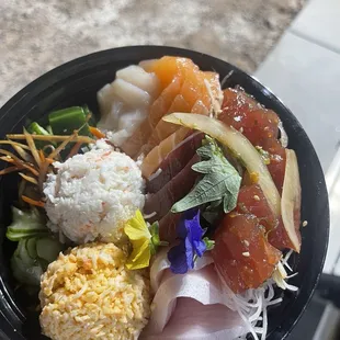 Chirashi bowl
