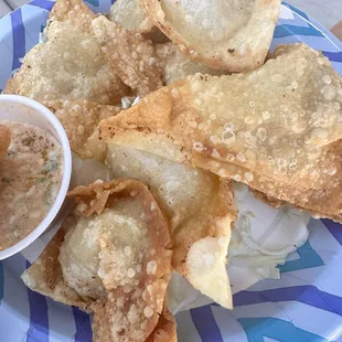 Fried wonton filled with spicy crab