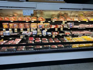 Pickwick Supermarket