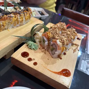 Salmon Crunch Maki