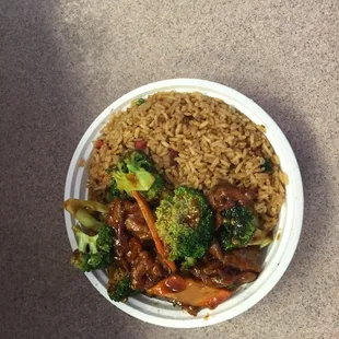 Omg! This is the best Beef w/ Bro I had never have! Such amazing!